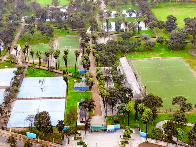 Parque Zonal Sinchi Roca cerca del coworking en Comas